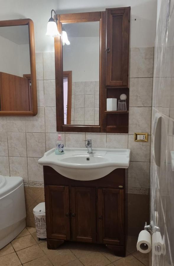Casa Mille Baci Con Parcheggio Lejlighed Livorno Eksteriør billede